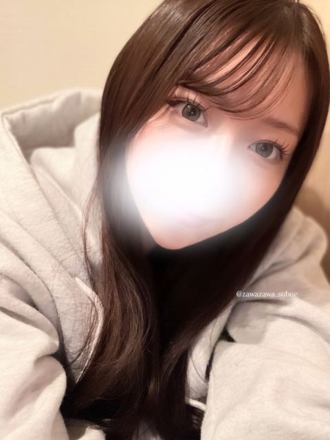 愛沢　リリア 4